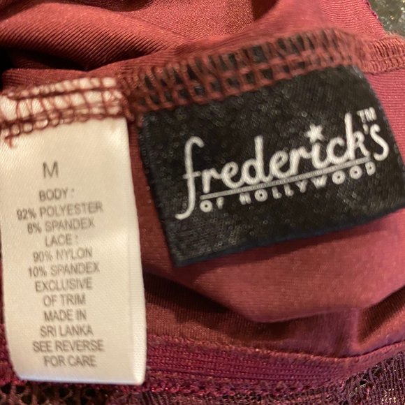 Gorgeous Frederick’s of Hollywood Burgundy SZ M - Picture 8 of 8